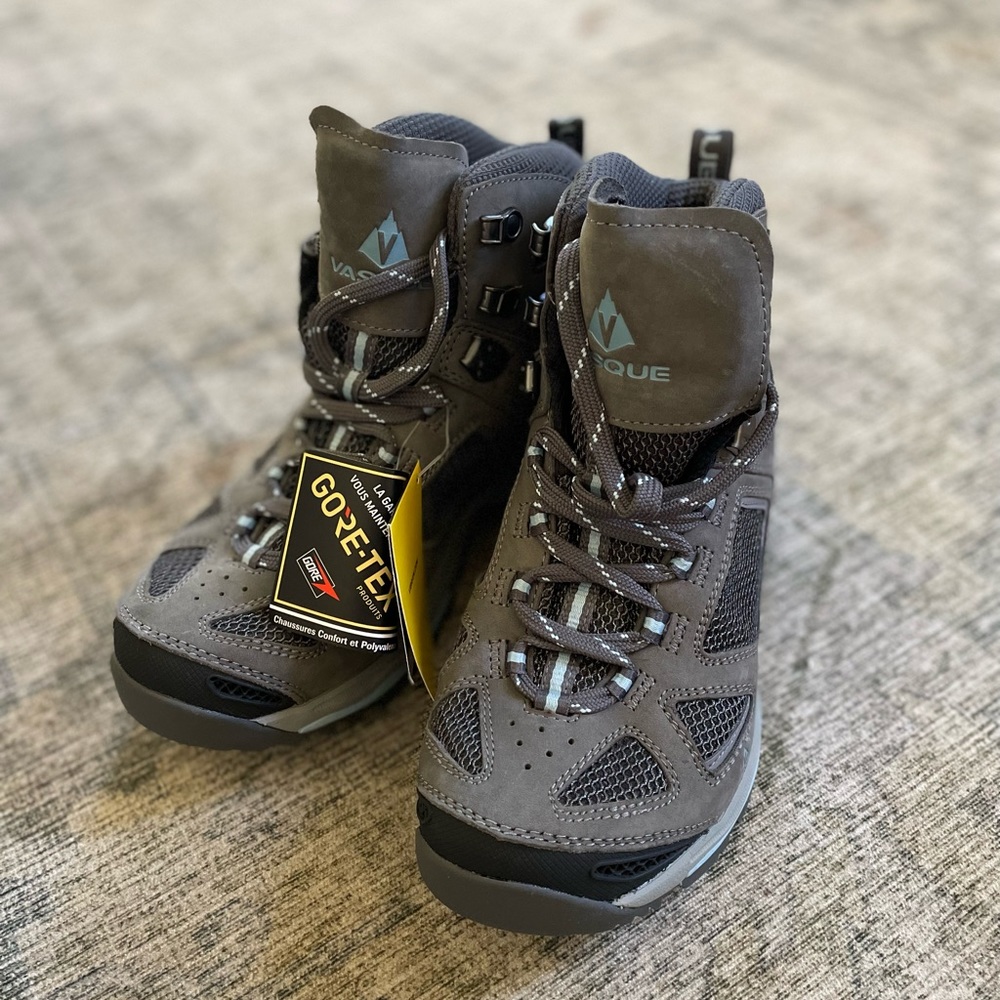 NWT Vasque Women’s Hiking Boots